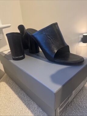Balenciaga Black Leather Oval Sandal Sz 39